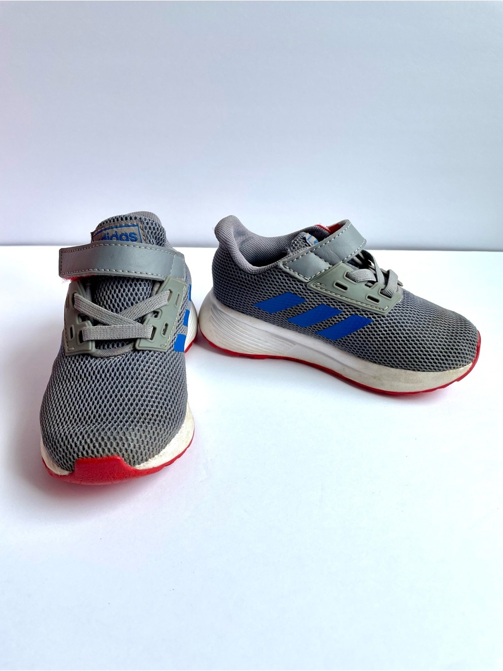 adidas Kids Grey and Blue Sneakers with Red Accents size 7